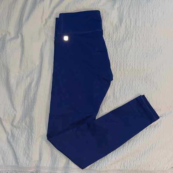 Fabletics Define Mid Rise Legging - Picture 3 of 4